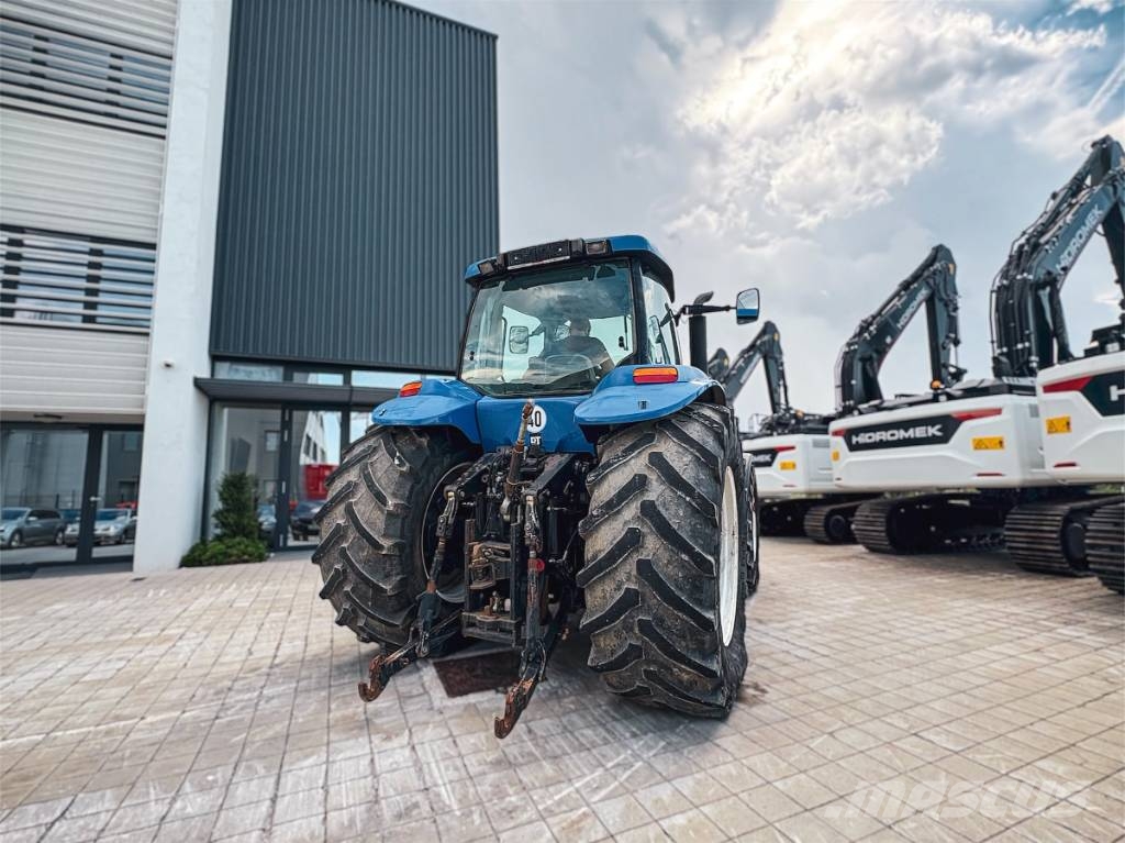 New Holland TG 285 الجرارات