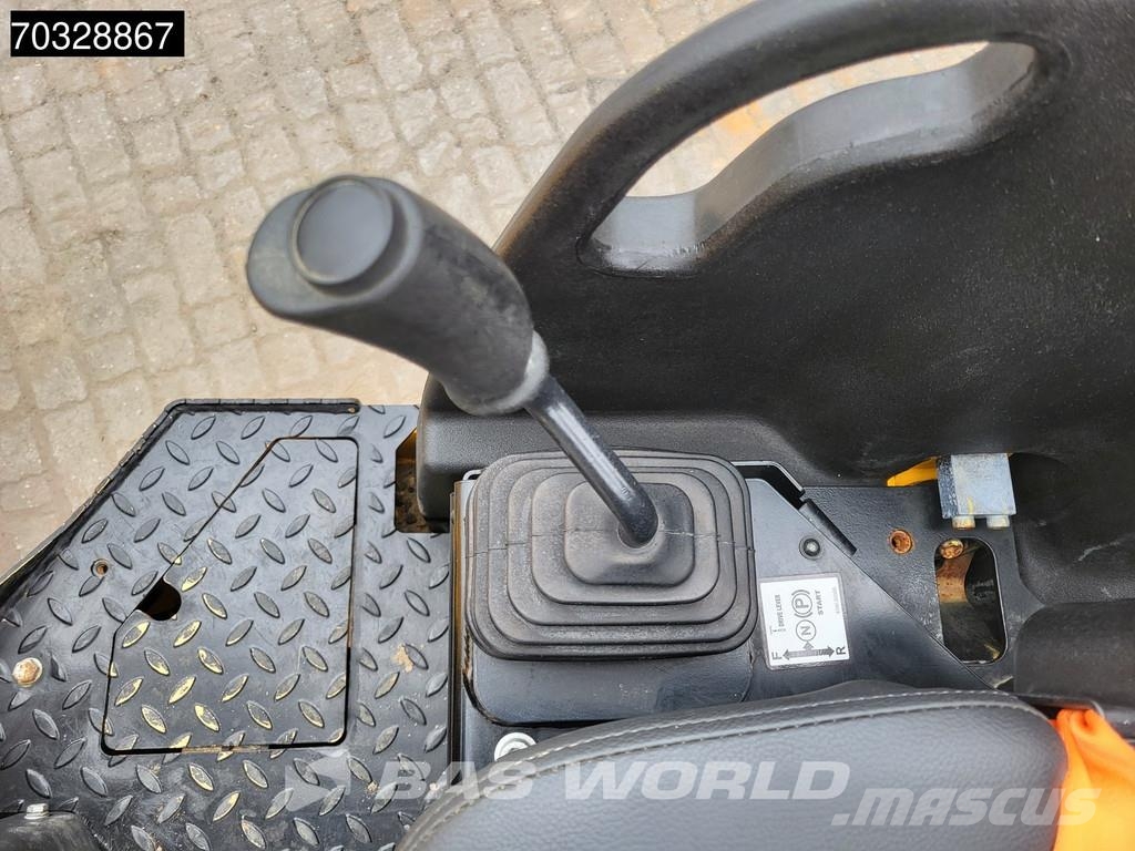 JCB CT260-120 Котки тротуарні