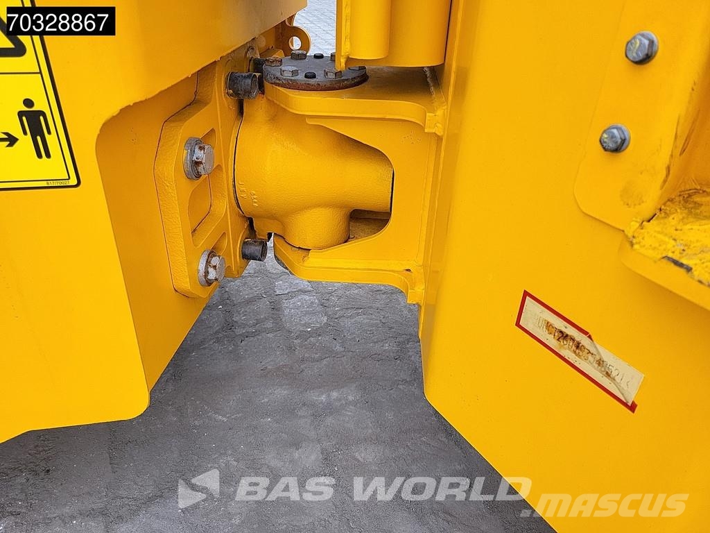 JCB CT260-120 Котки тротуарні