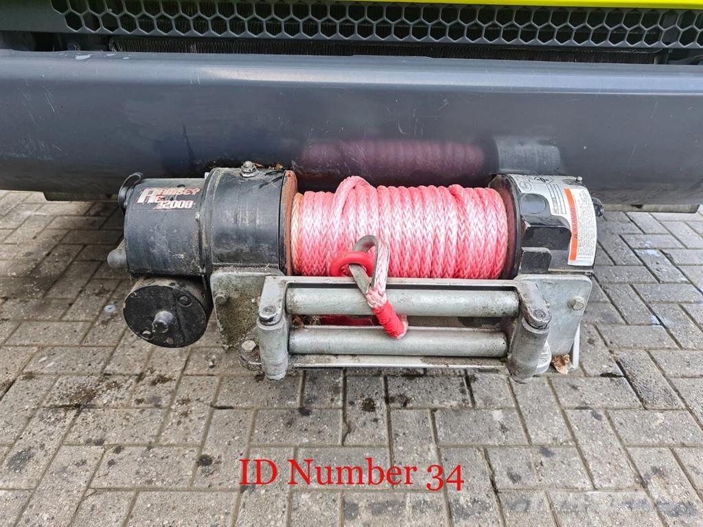 Scania P124C 420 4x4 Hauser 2000 Winde Wasserwerfer Licht Camiones de Bomberos