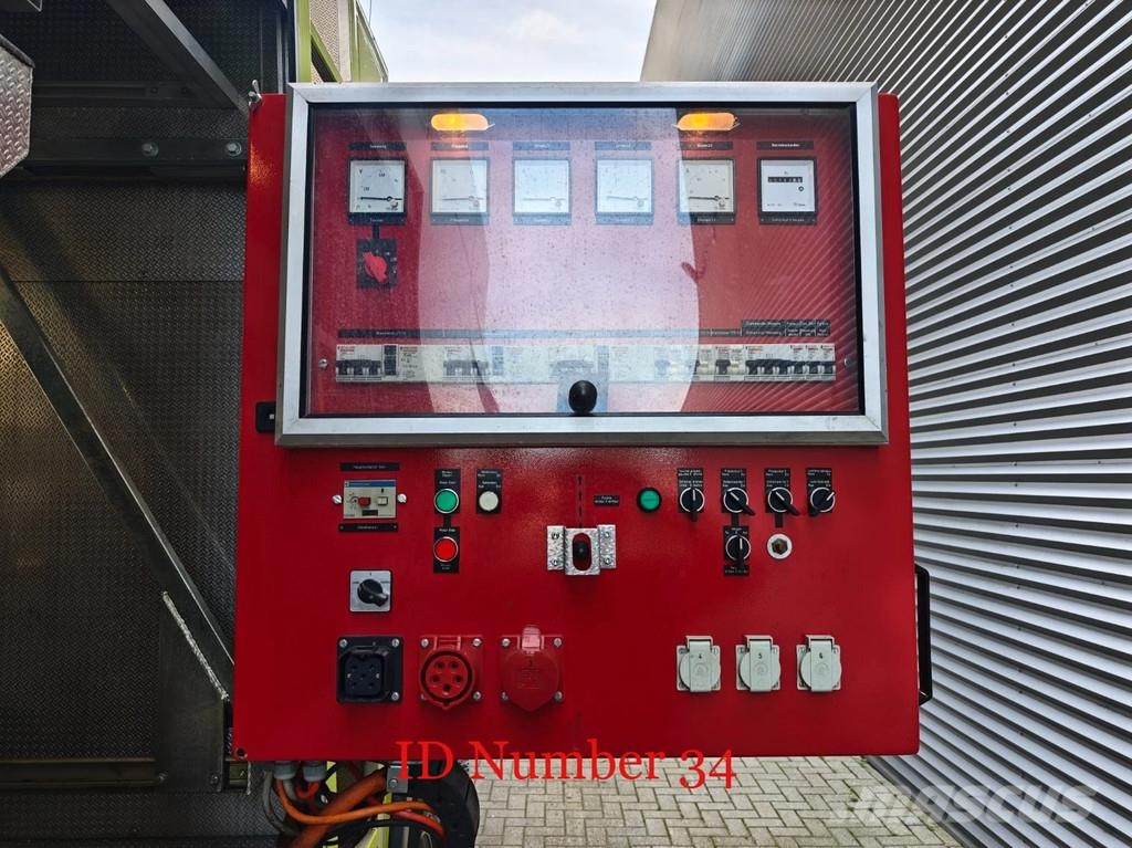 Scania P124C 420 4x4 Hauser 2000 Winde Wasserwerfer Licht Camiones de Bomberos
