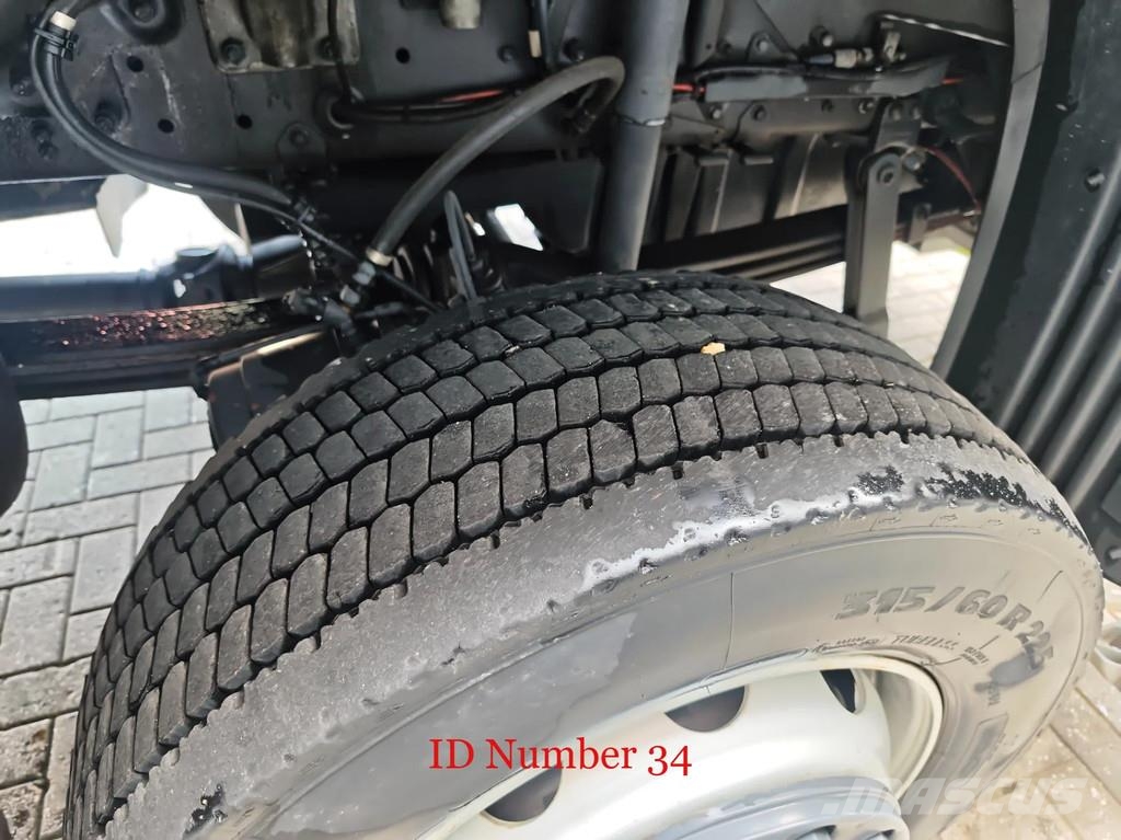 Scania P124C 420 4x4 Hauser 2000 Winde Wasserwerfer Licht Camiones de Bomberos