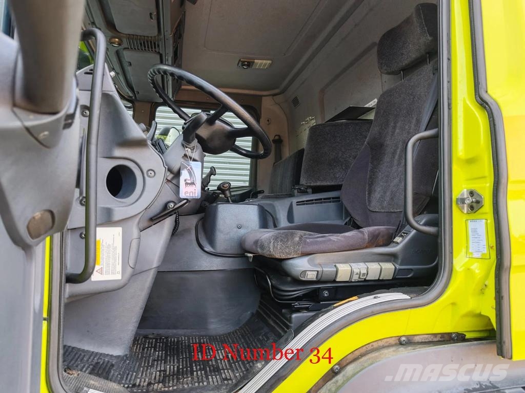 Scania P124C 420 4x4 Hauser 2000 Winde Wasserwerfer Licht Camiones de Bomberos