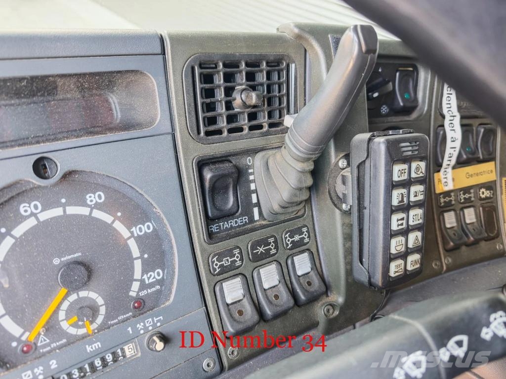 Scania P124C 420 4x4 Hauser 2000 Winde Wasserwerfer Licht Camiones de Bomberos