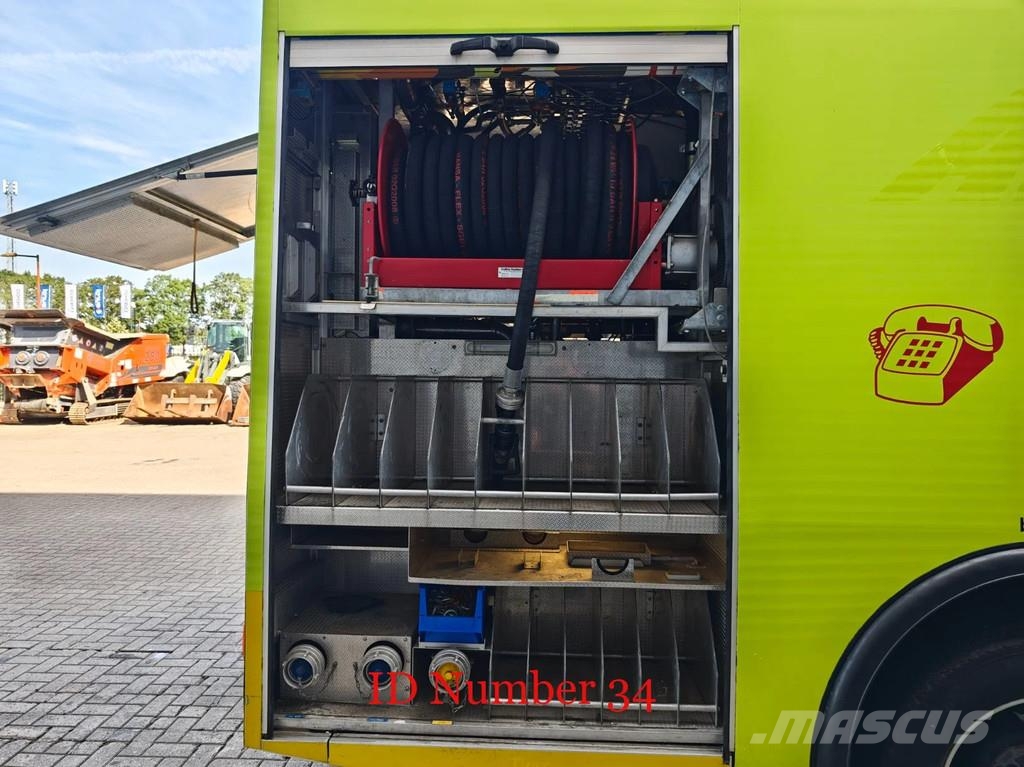 Scania P124C 420 4x4 Hauser 2000 Winde Wasserwerfer Licht Camiones de Bomberos