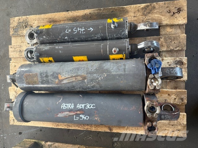Astra ADT 30 C USED HYDRAULIC PARTS هيدروليات
