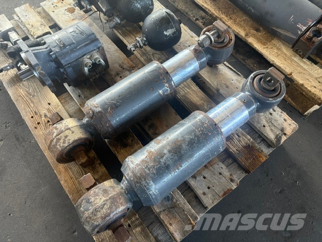Astra ADT 30 C USED HYDRAULIC PARTS هيدروليات