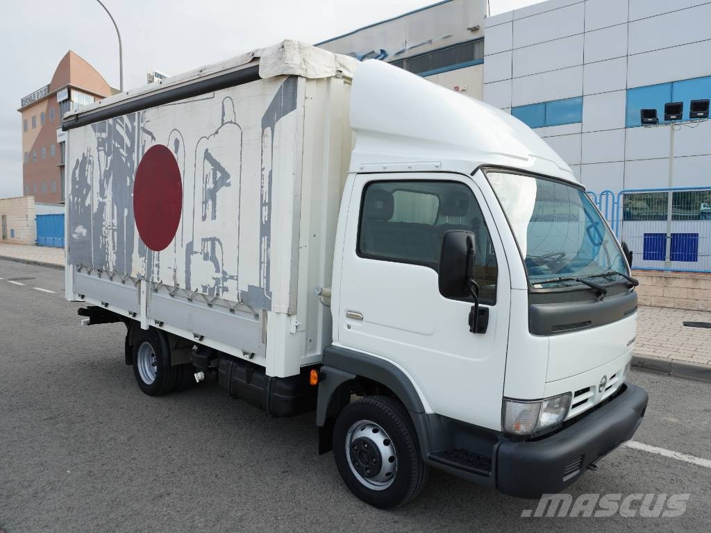 Nissan CABSTAR SEMITAULINER **68.000 KMS** Camion cu prelata