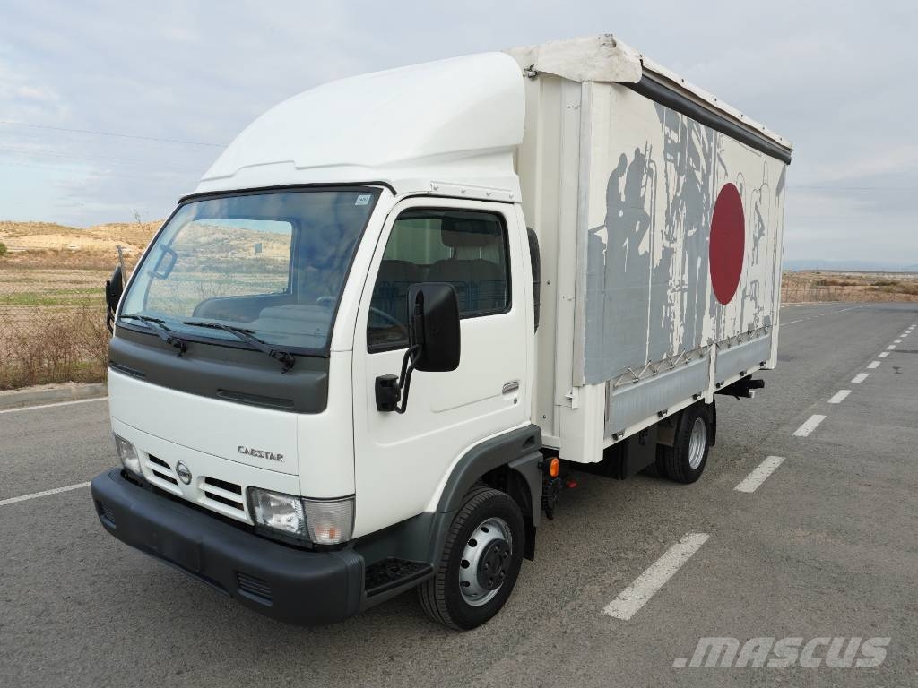 Nissan CABSTAR SEMITAULINER **68.000 KMS** Camion cu prelata
