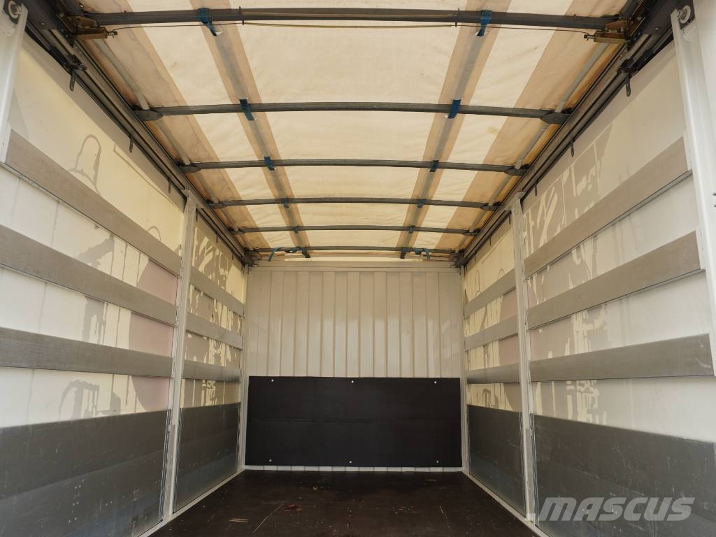 Nissan CABSTAR SEMITAULINER **68.000 KMS** Camion cu prelata
