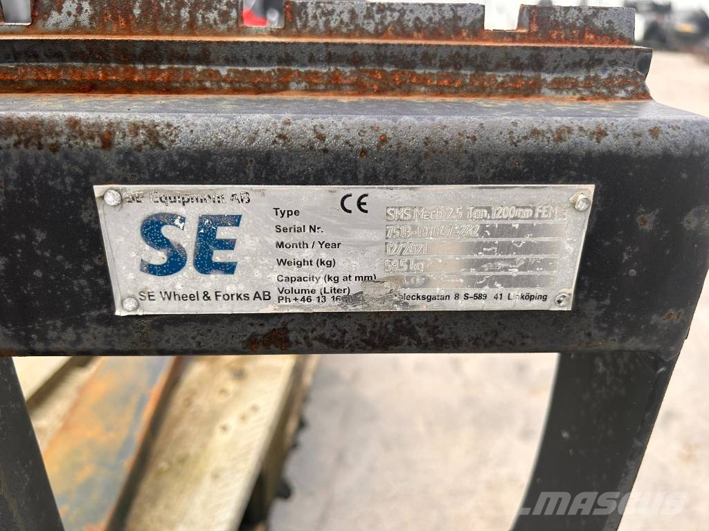 SE Equipment  Gaffelställ 2,5 Ton ملحقات أمامية للوادر