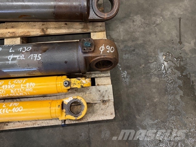 Volvo L 120 F USED HYDRAULIC CYLINDER COMPLET 油壓