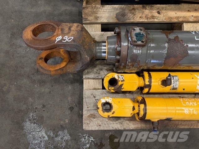 Volvo L 120 F USED HYDRAULIC CYLINDER COMPLET 油壓
