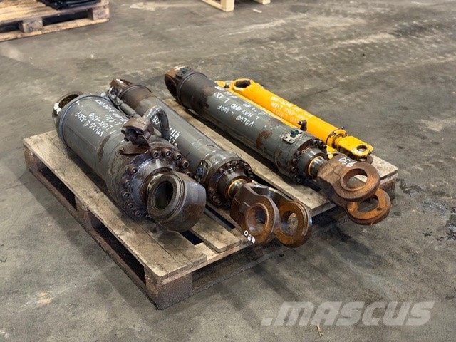 Volvo L 120 F USED HYDRAULIC CYLINDER COMPLET 油壓