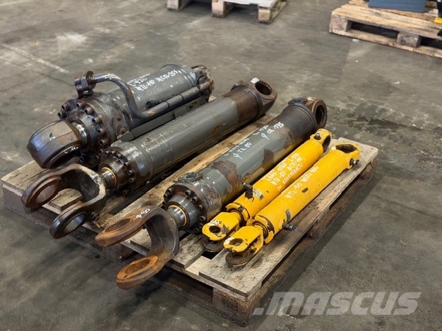 Volvo L 120 F USED HYDRAULIC CYLINDER COMPLET 油壓