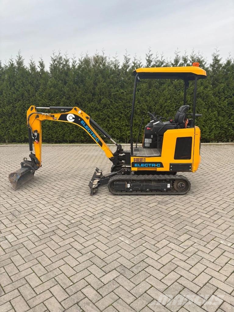 JCB 19C-1E Miniescavadeiras < 7t (Mini escavadeiras)