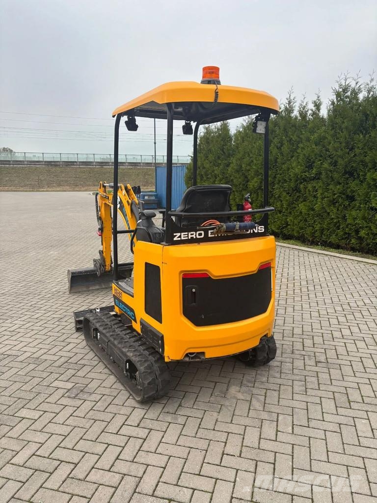 JCB 19C-1E Miniescavadeiras < 7t (Mini escavadeiras)