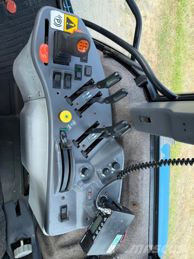 Ford 8770 Tractors