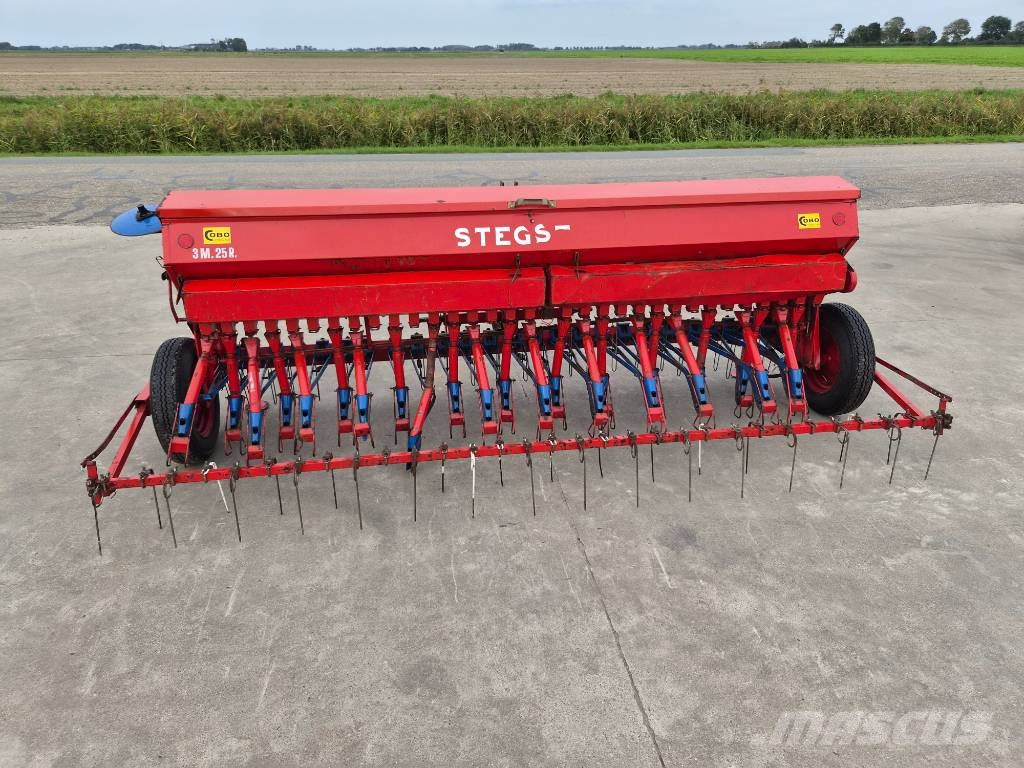 Stegsted SLN 3M 25R Zaaimachines