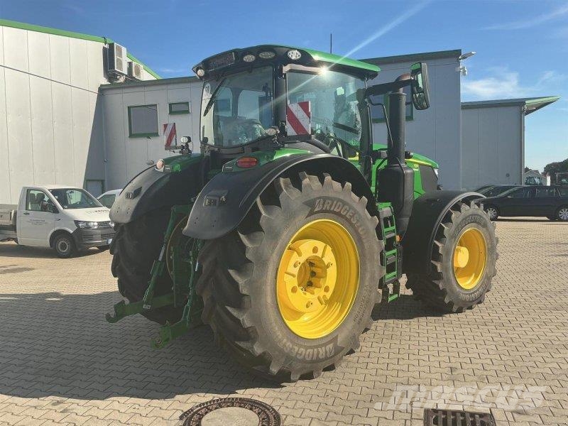John Deere 6R 250 Tractoren
