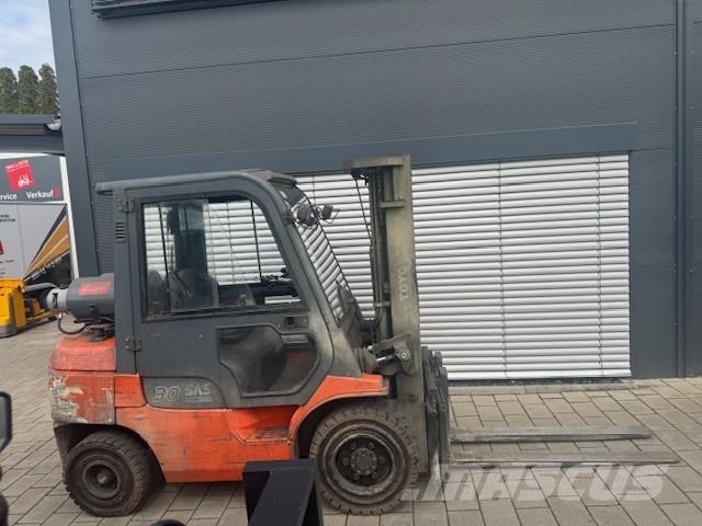 Toyota 02-7FGF30 Gāzes autoiekrāvēji (LPG)