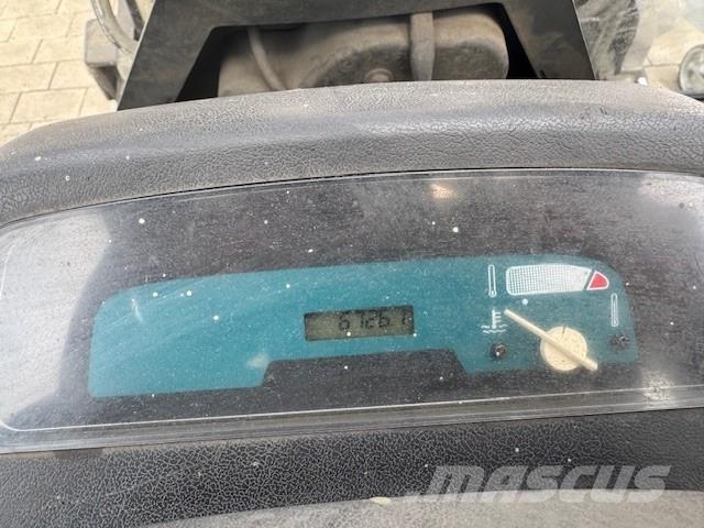Toyota 02-7FGF30 天然气叉车