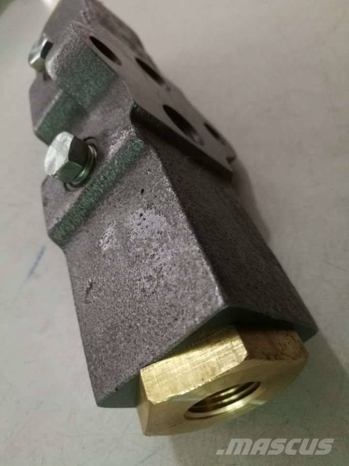 Cummins K50 Fuel Block Connection 3629408 Motoare