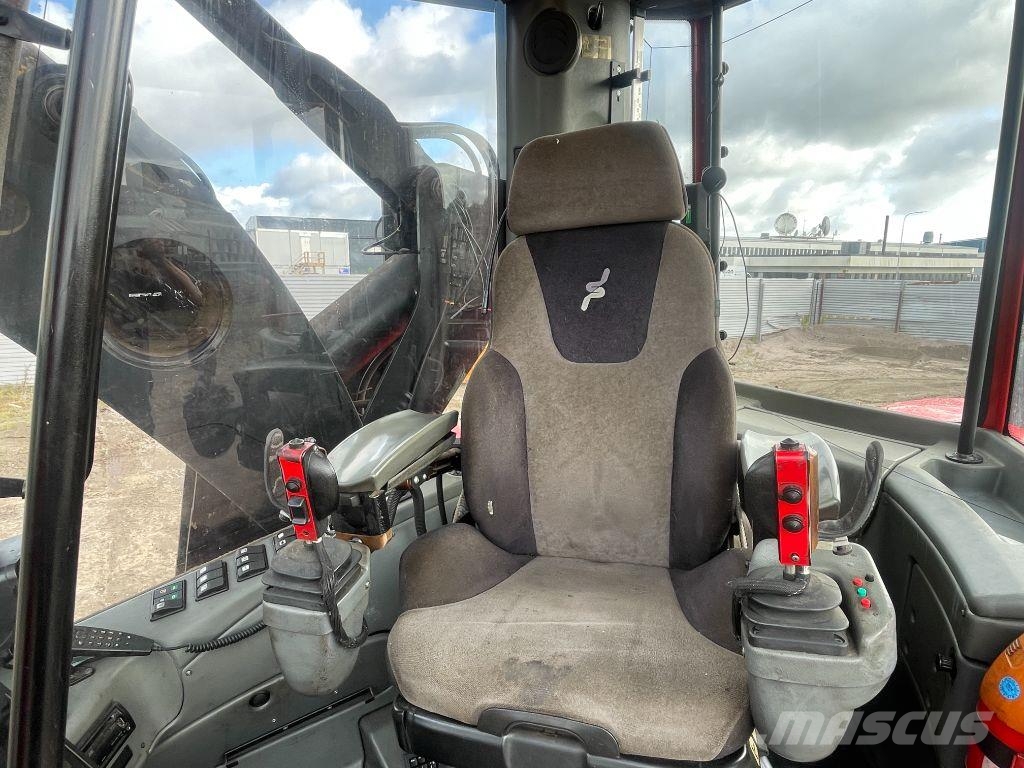 Komatsu 911.5 Harvesters