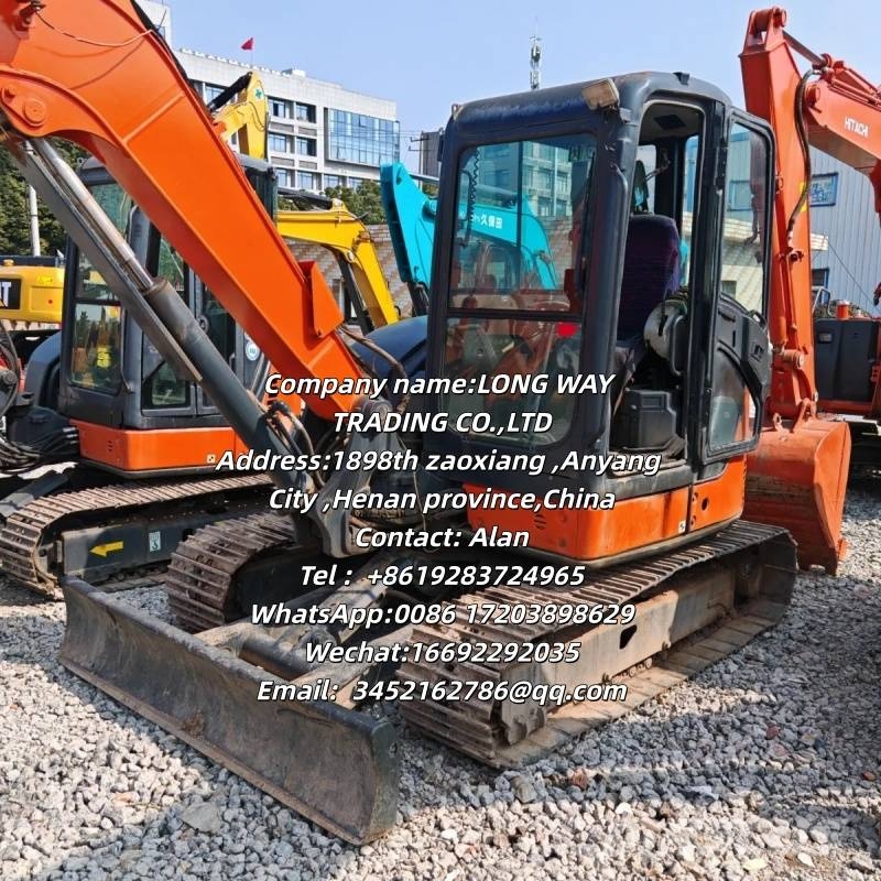 Hitachi ZX 65 小型挖掘机