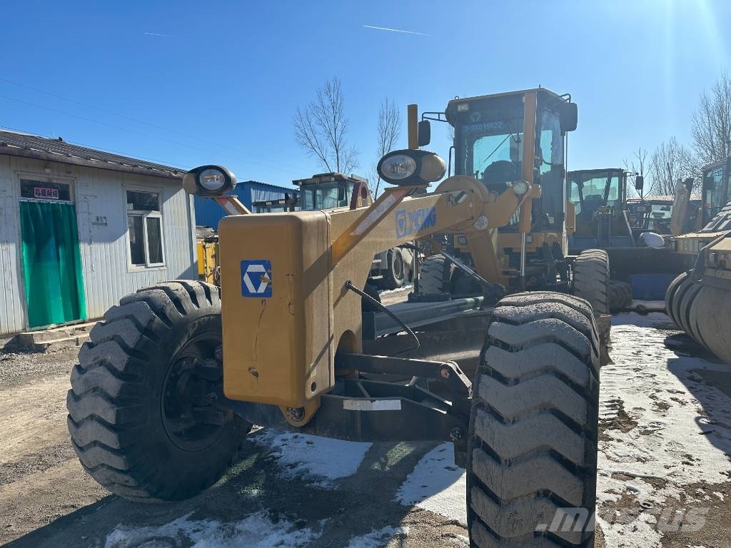 XCMG GR1803 Kolesové dozéry