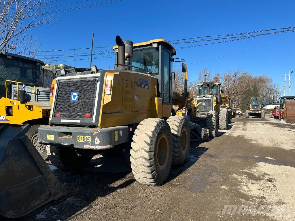 XCMG GR1803 Kolesové dozéry