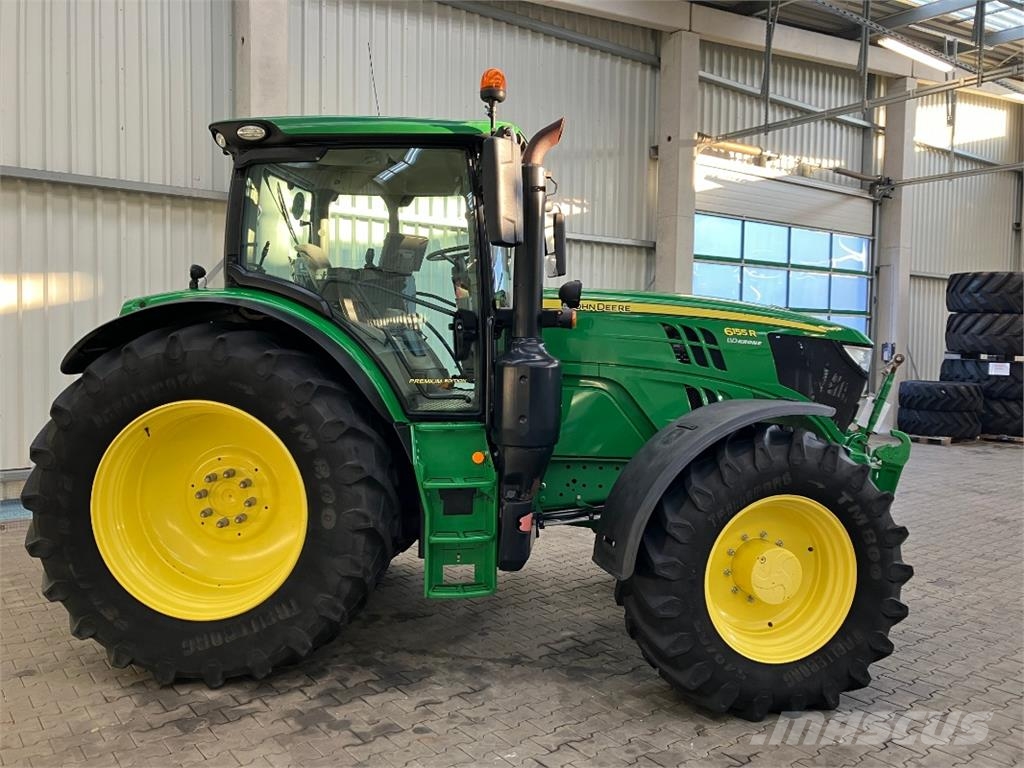 John Deere 6155R Traktori