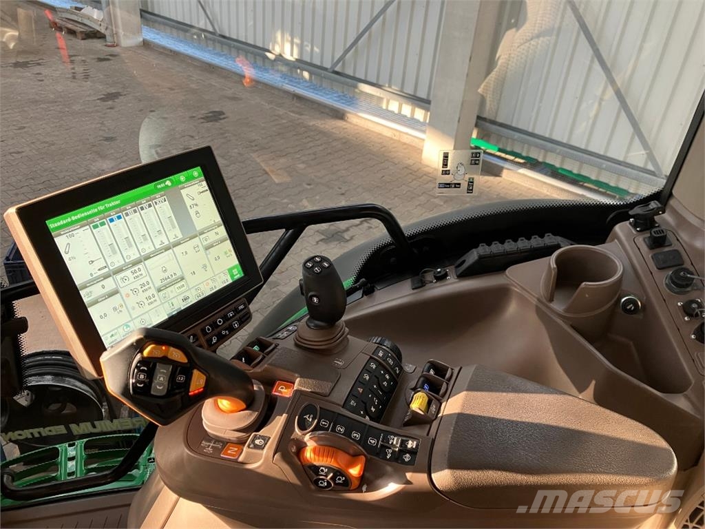 John Deere 6155R Traktori