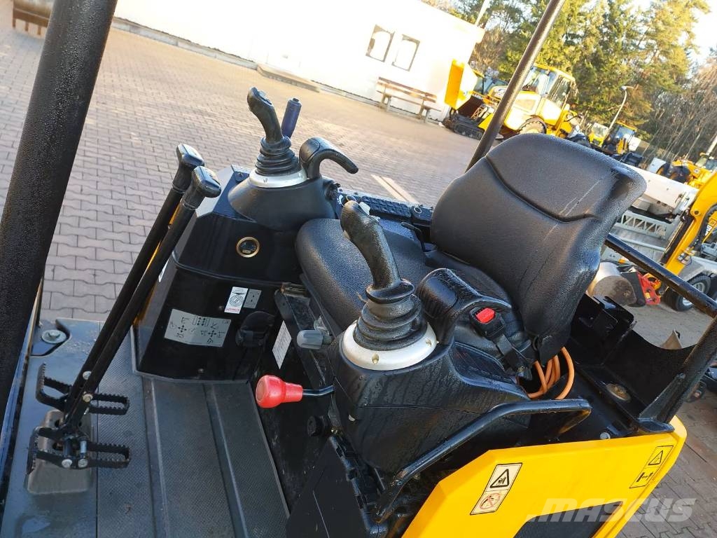 JCB 19 C-1 حفارات صغيرة أقل من 7 طن (حفارات صغيرة)