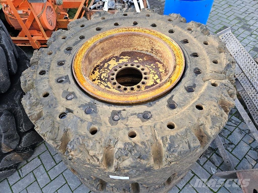 CAT 924G-Tong Yong 20.5-25-Tire/Reifen/Band Banden, wielen en velgen