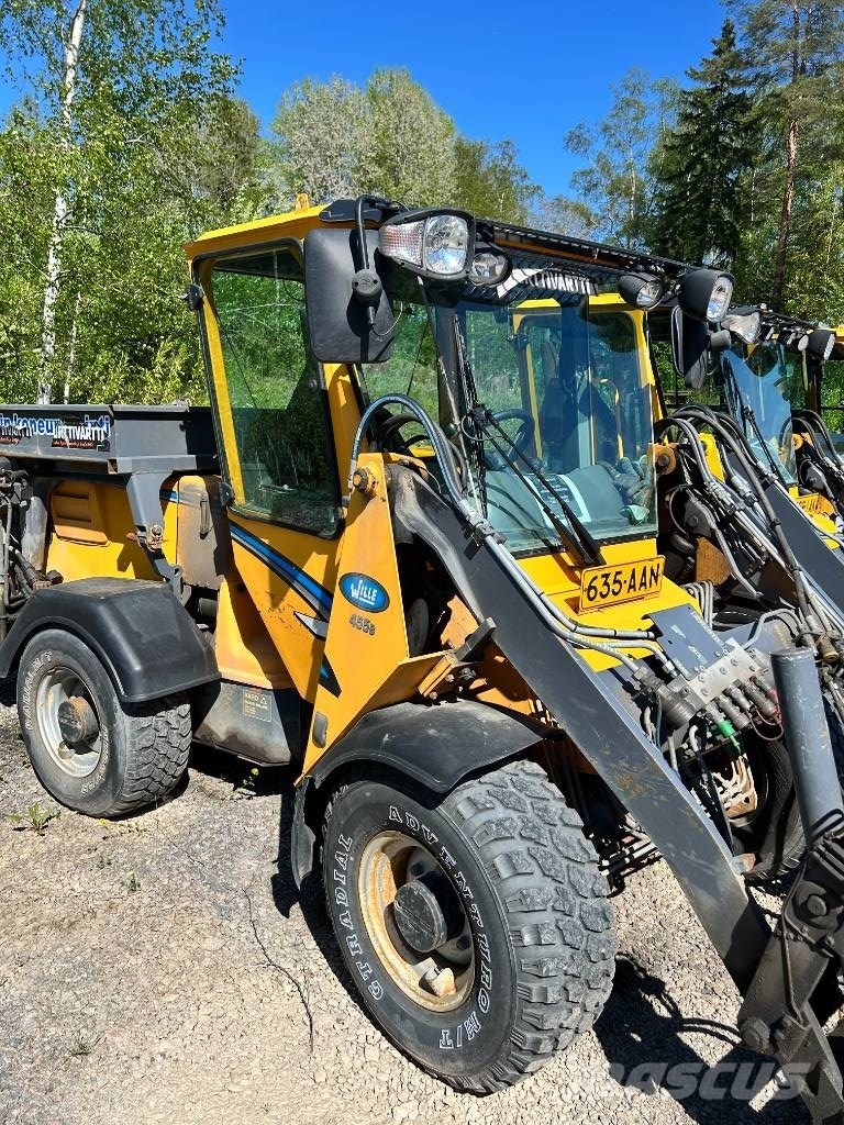 Wille 455B Комунални съоражения