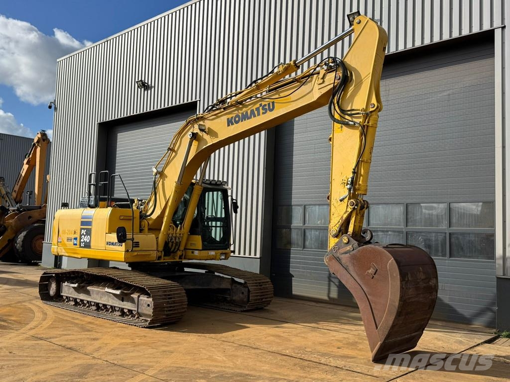 Komatsu PC240LC-10 حفارات زحافة