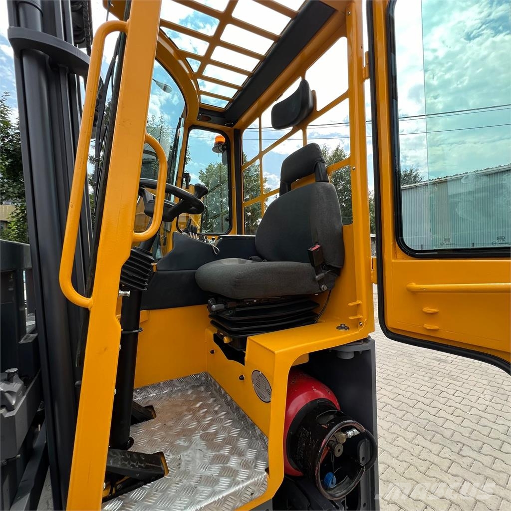 Combilift [DISCOUNT-SALE] C4500 Wide Traverse 4-way reach trucks