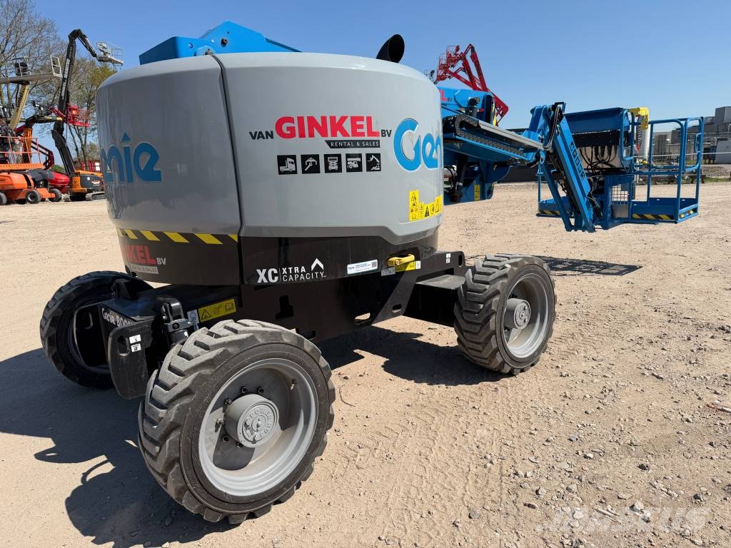 Genie Z 45 XC Kompaktiškas savaeigis strėlinis keltuvas