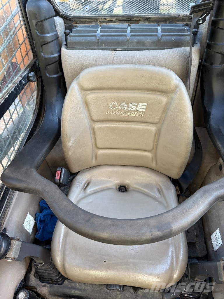 CASE SR 200 Φορτωτάκια