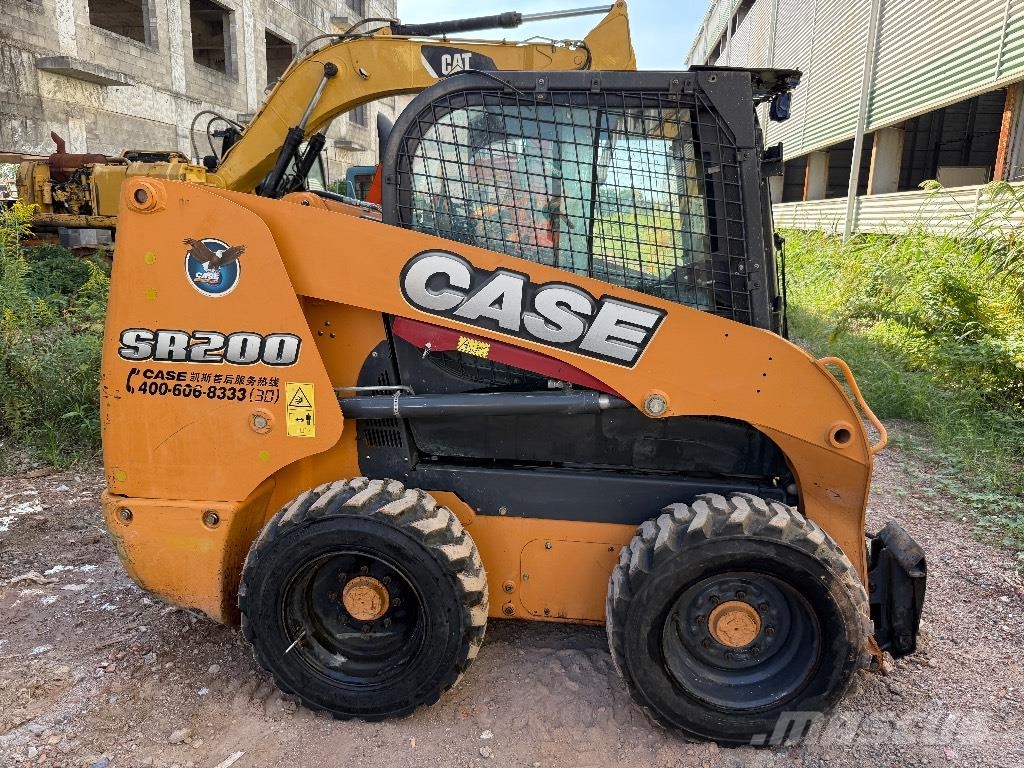 CASE SR 200 Φορτωτάκια