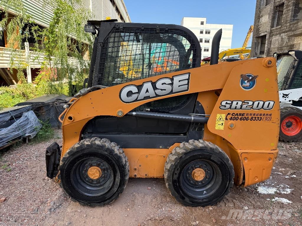 CASE SR 200 Φορτωτάκια