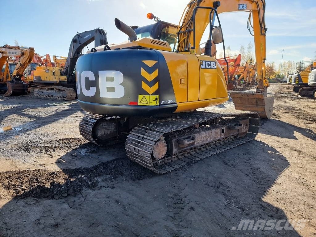 JCB JS 130 LC T4i Pelle sur chenilles