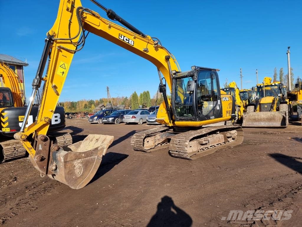 JCB JS 130 LC T4i Pelle sur chenilles