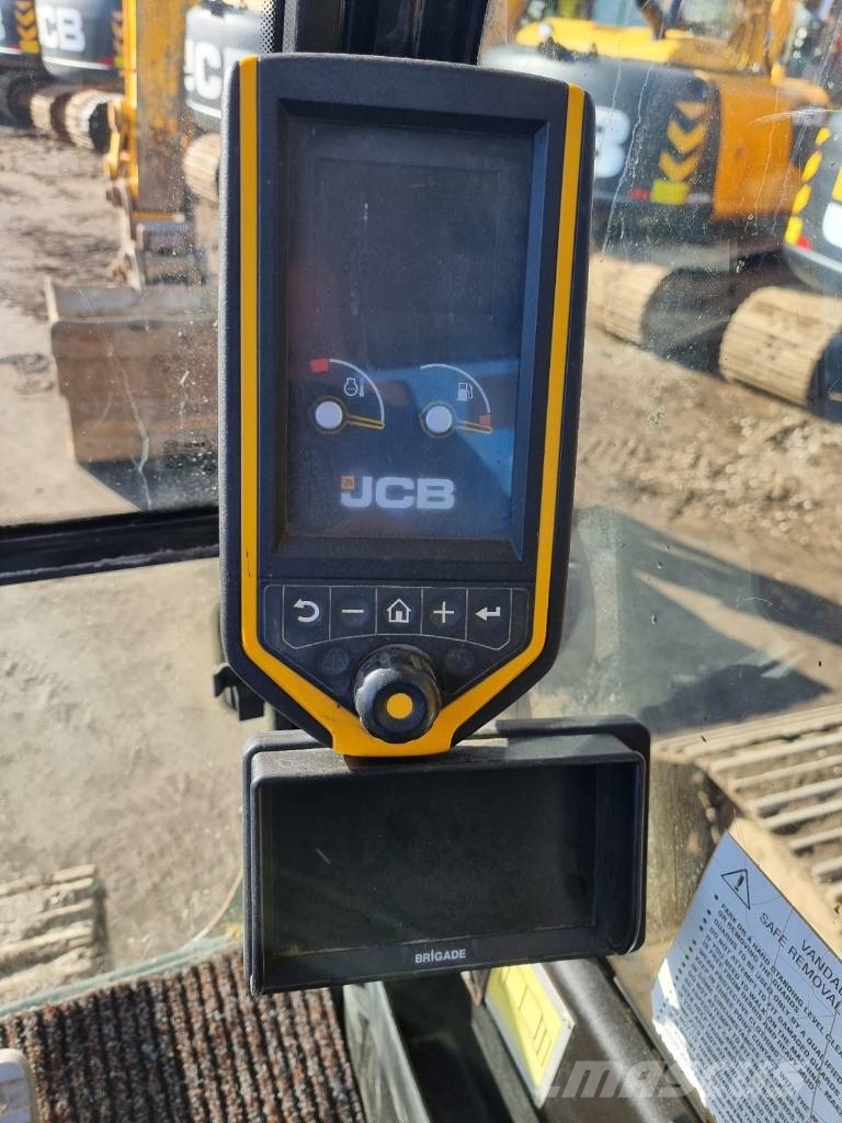 JCB JS 130 LC T4i Pelle sur chenilles