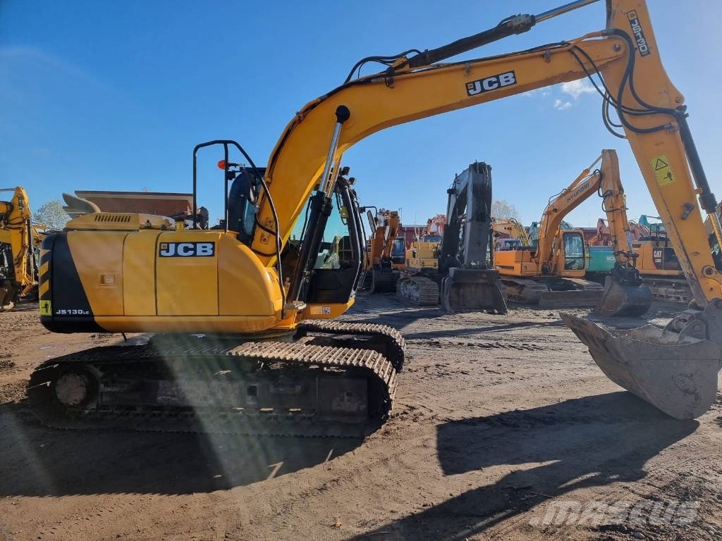 JCB JS 130 LC T4i Pelle sur chenilles