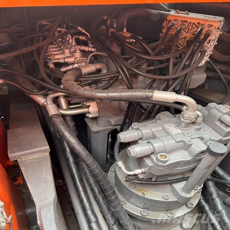 Hitachi ZX 200 LC Midikaivukoneet 7t - 12t