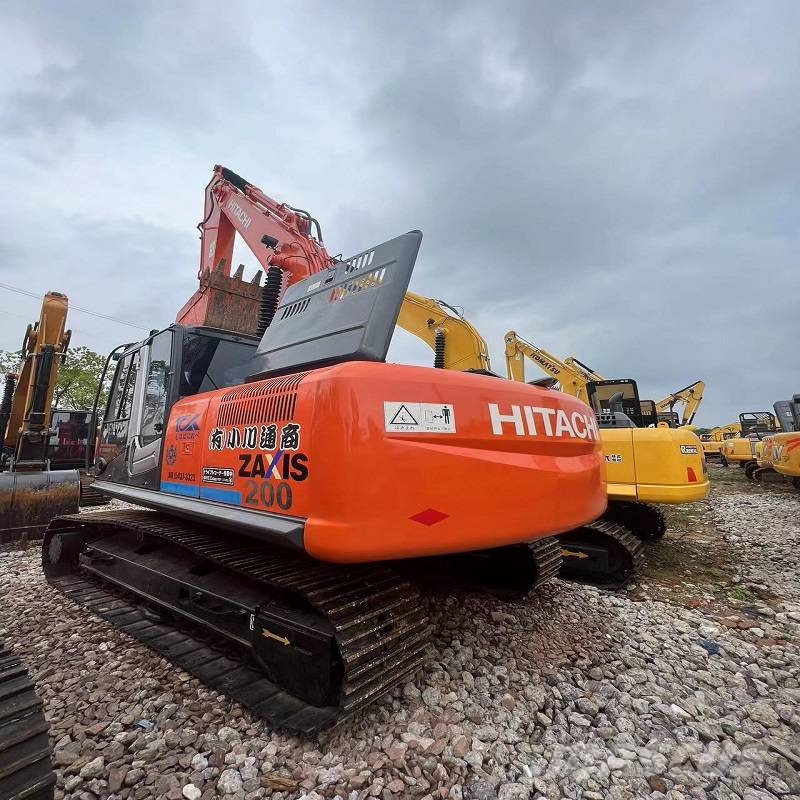 Hitachi ZX 200 LC Midikaivukoneet 7t - 12t