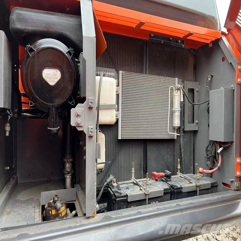 Hitachi ZX 200 LC Midikaivukoneet 7t - 12t