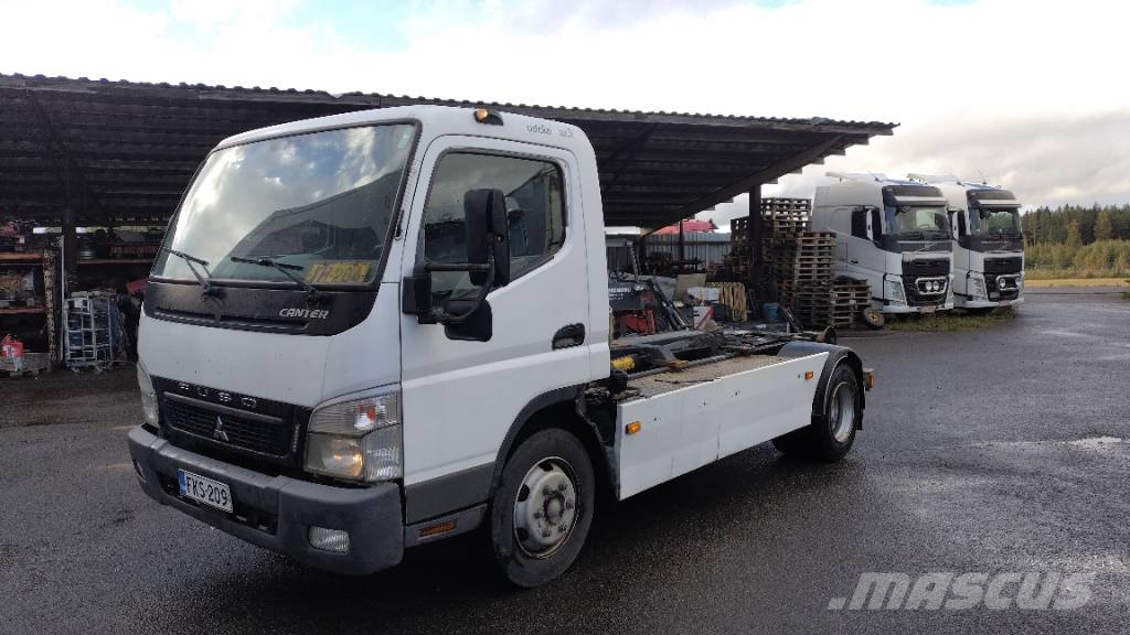 Mitsubishi Fuso vak 7tn koukkulaite,manuaali Hook lift trucks